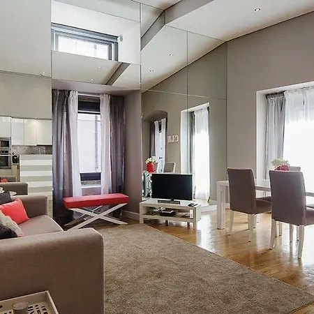 Caetanos House *